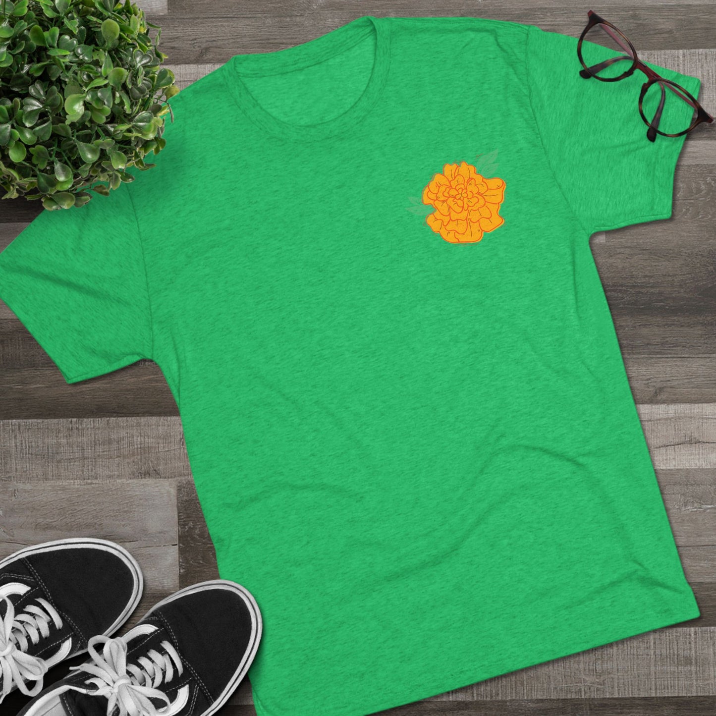 Mini Flor de Cdempasúchil Playera Unisex Tri-Blend Unisex