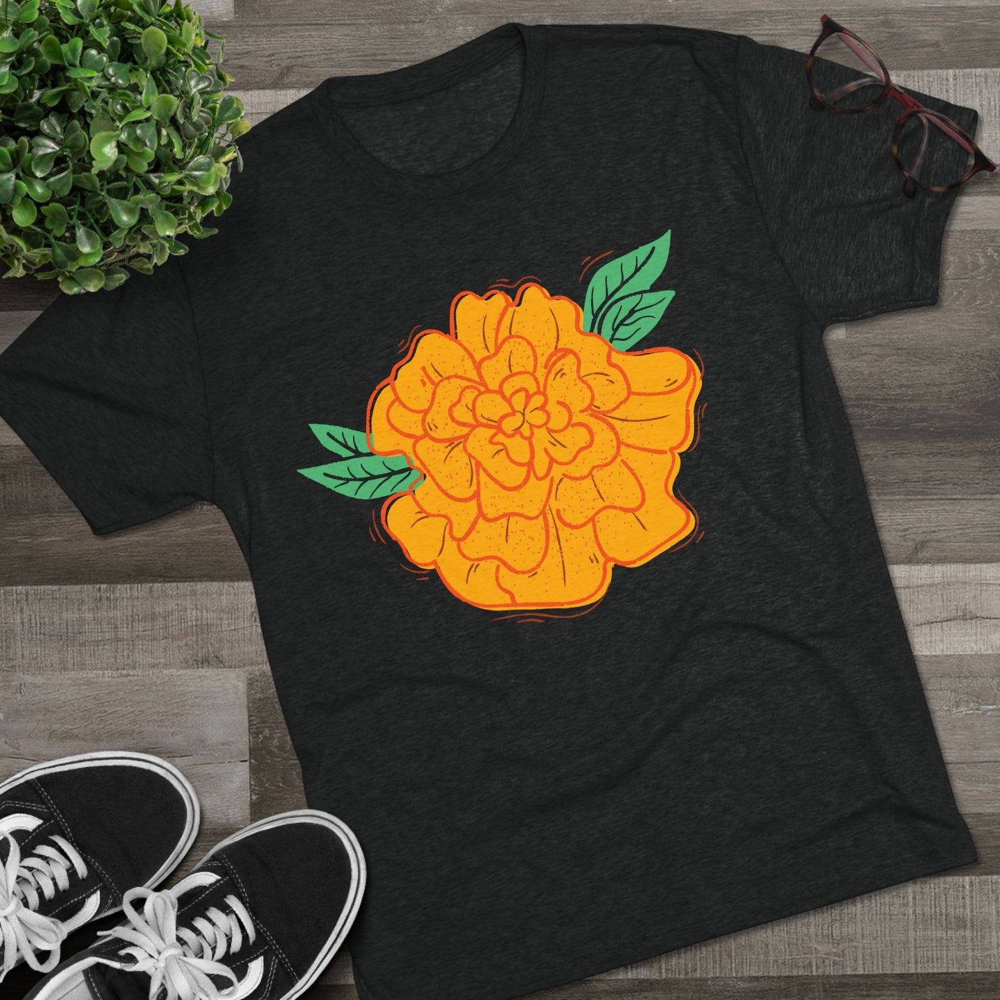 Flor de Cdempasúchil Playera Unisex Tri-Blend Unisex