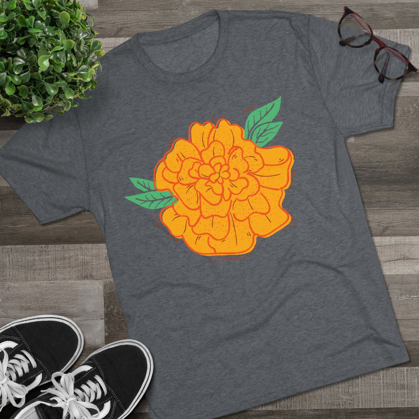 Flor de Cdempasúchil Playera Unisex Tri-Blend Unisex